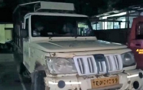 Car loaded with cattle seized at Belonia Car loaded with cattle seized at Belonia